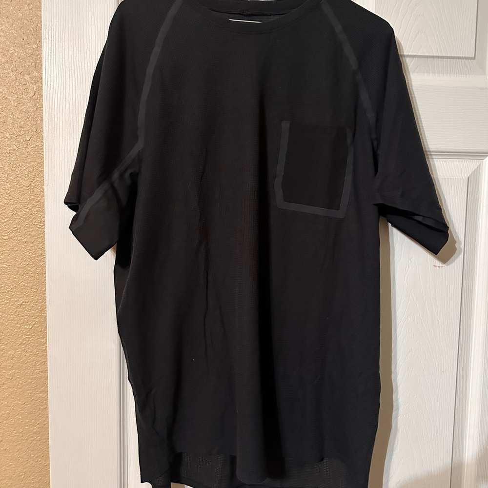 lululemon athletica Black Short Sleeve Tee